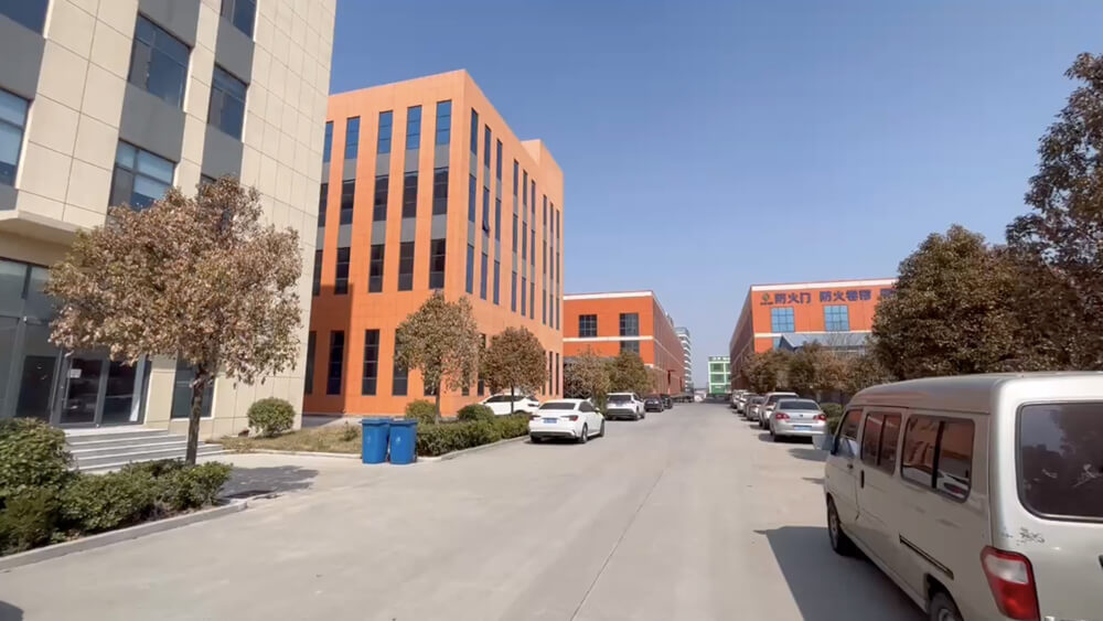 بيئة الشركة