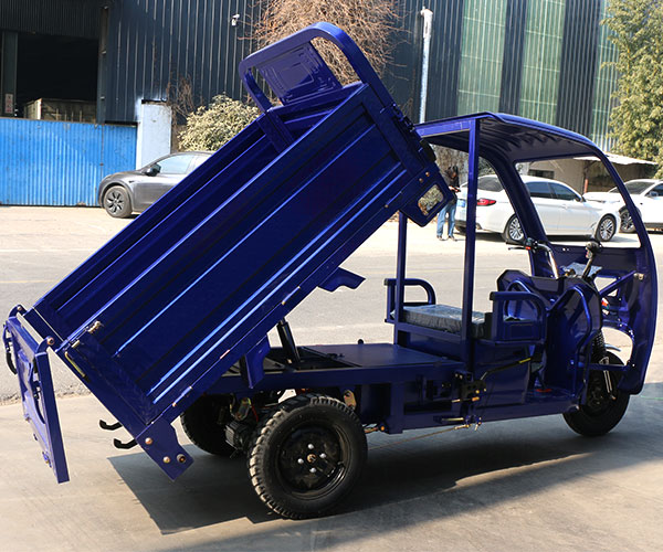 دراجة ثلاثية العجلات لنقل البضائع